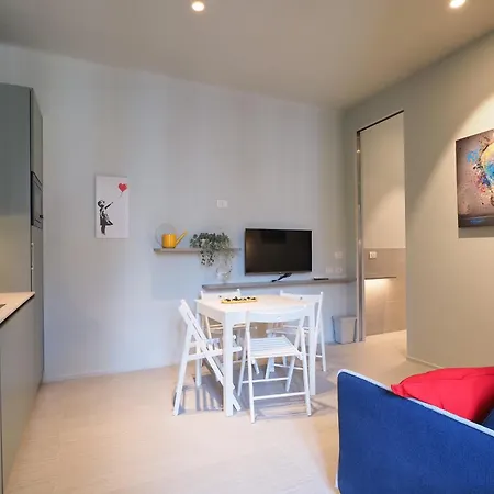 Primopiano - Rosmini Lejlighed Milano